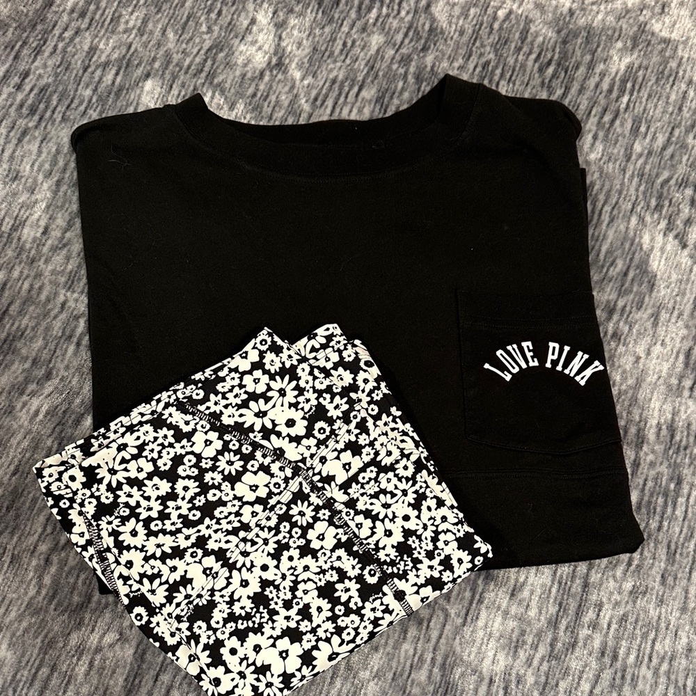 PINK Victoria's Secret Black Short Sleeve Tee with White Floral Design - Picture 1 of 12